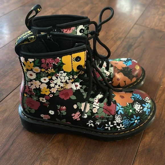Dr. Martens AirWair size 1 Flower Pattern